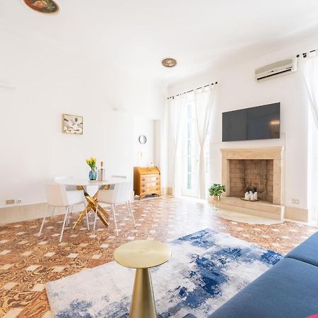 Corso Cavour Luxury Apartment Verona Esterno foto