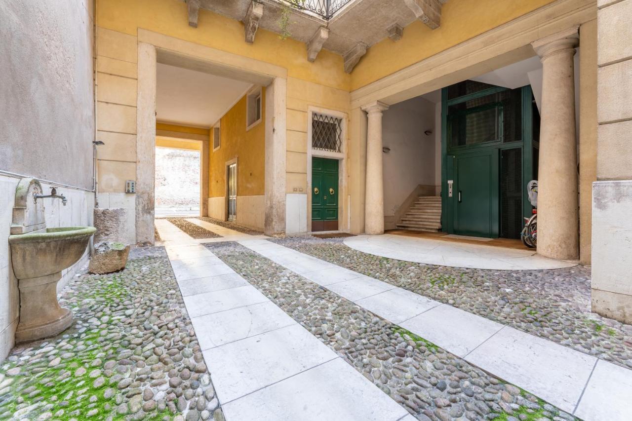Corso Cavour Luxury Apartment Verona Esterno foto