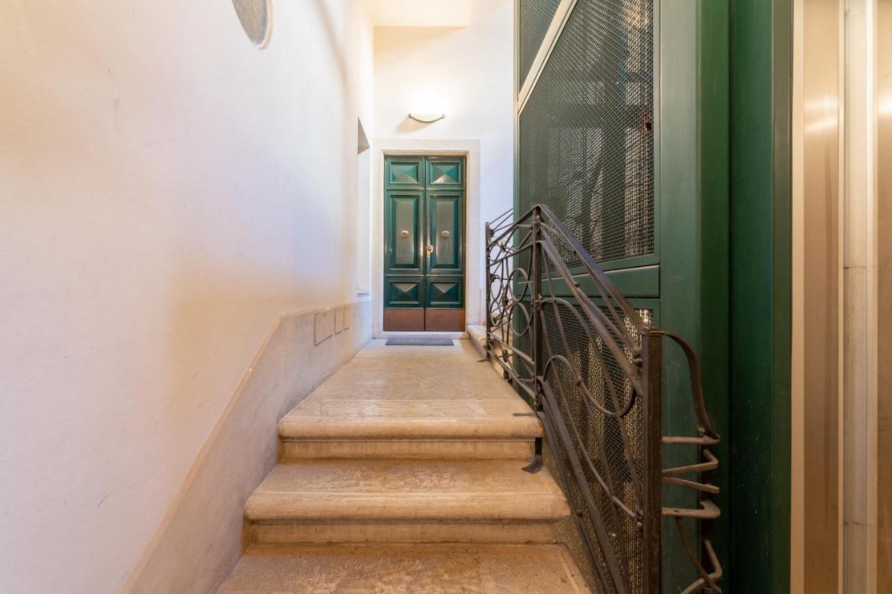 Corso Cavour Luxury Apartment Verona Esterno foto