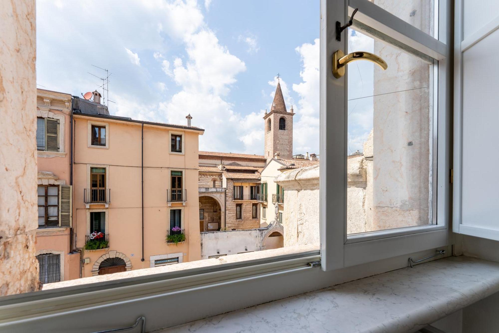 Corso Cavour Luxury Apartment Verona Esterno foto